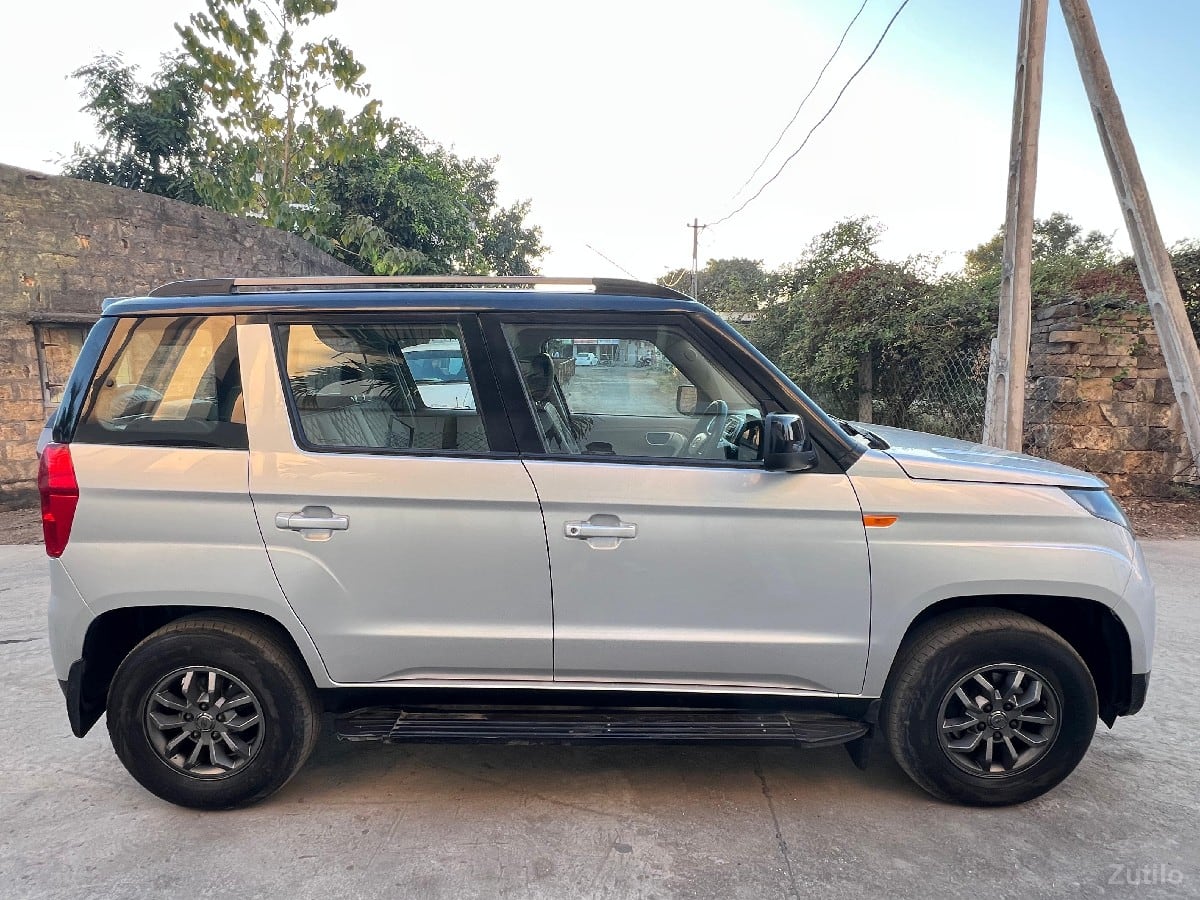 Mahindra Tuv 300 T10 Diesel - Cars - Keshod - Image 4