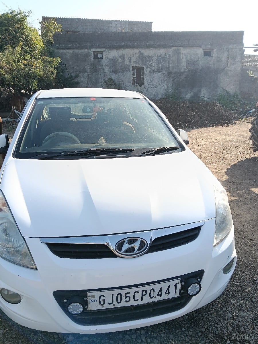 i20 - Cars - Una - Image 2