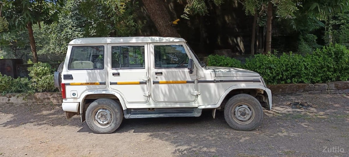 bolero taxi passing - Cars - Junagadh City - Image 2