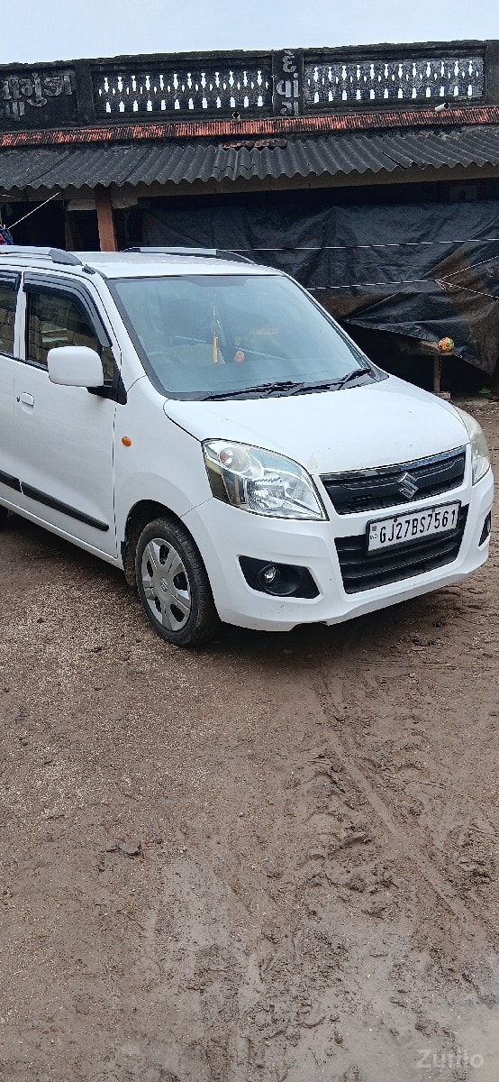 ફોરવીલ વેચવાનુ છે - કાર - ઊના - Image 2