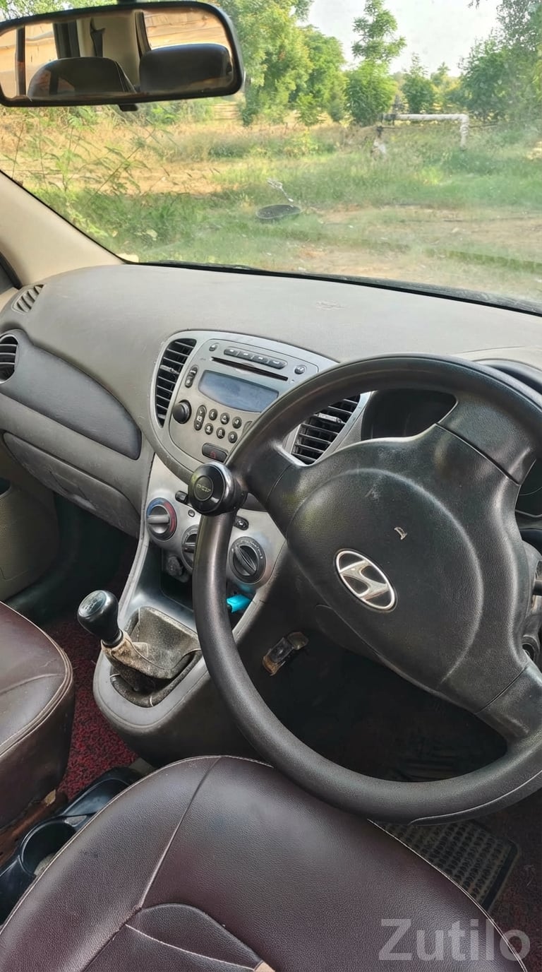 Hyundai i10 Kappa 2011 Grey Hatchback - Cars - Tharad - Image 2
