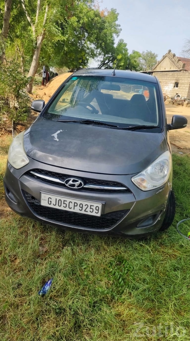 Hyundai i10 Kappa 2011 Grey Hatchback - Cars - Tharad - Image 4