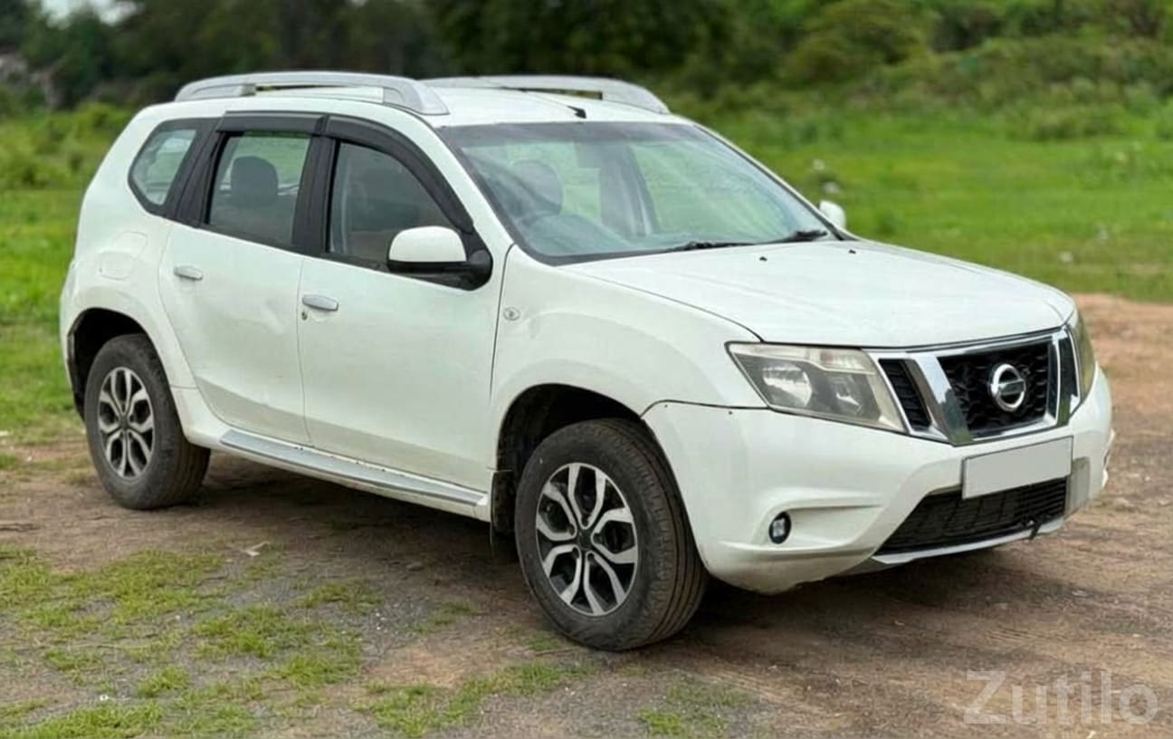 2014 Nissan Terrano XV Diesel White SUV - Cars - Junagadh City - Image 2