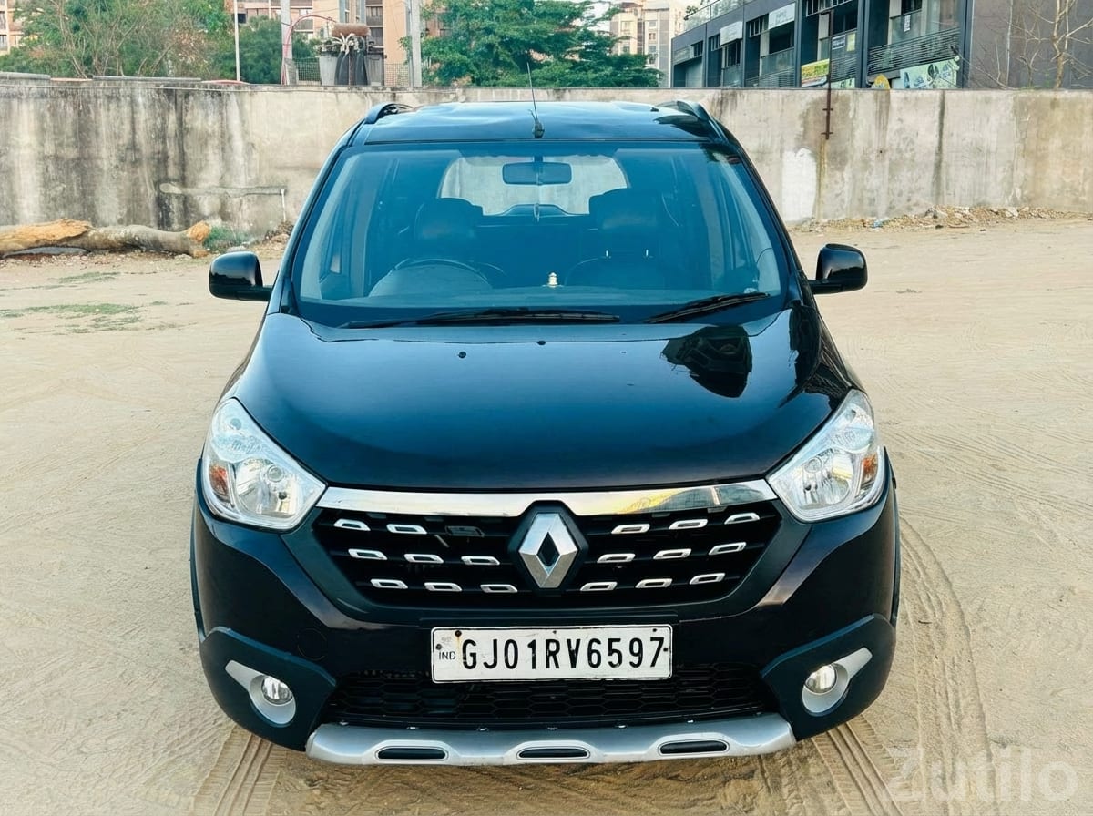 2016 Renault Lodgy Black 7-Seater MPV - કાર - અમદાવાદ શહેર - Image 3