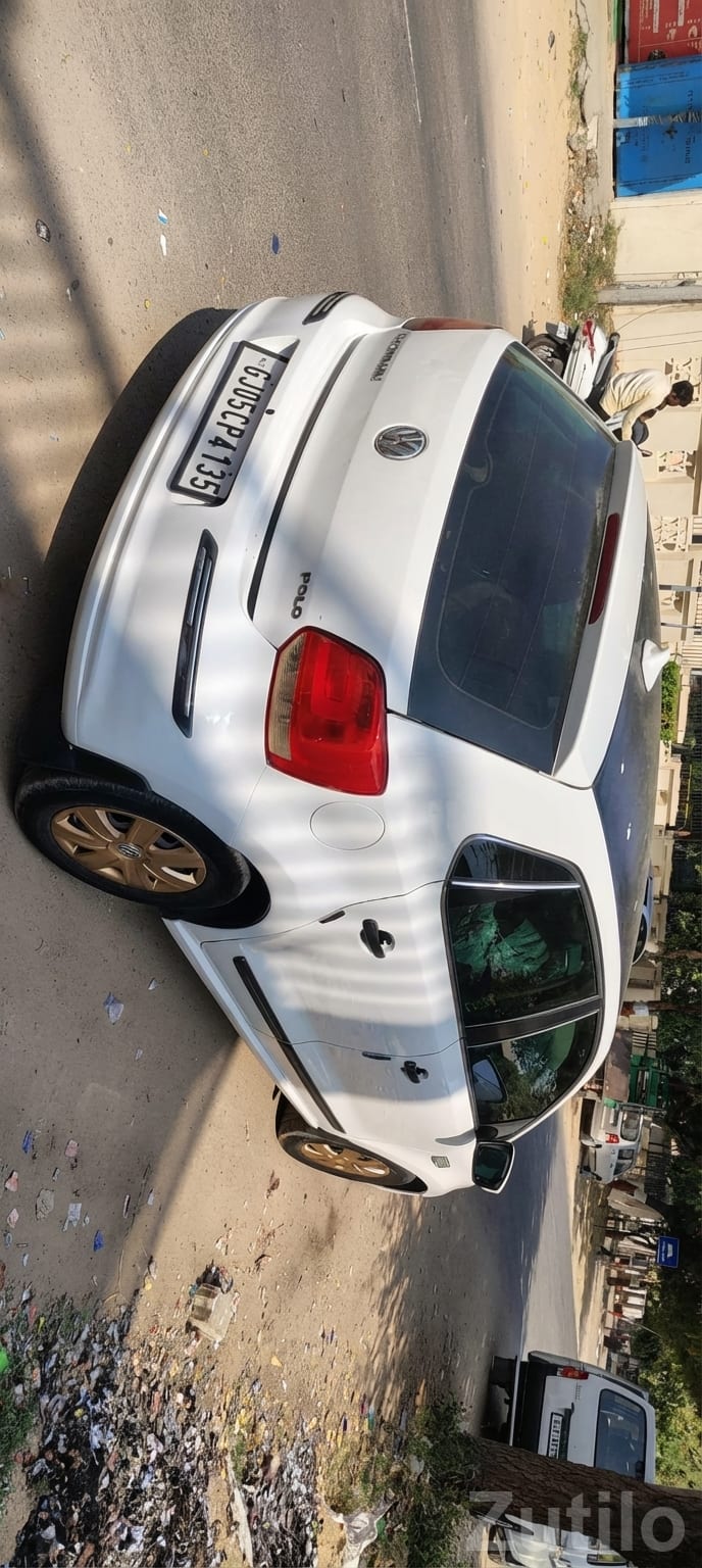 Volkswagen Polo 1.2 CNG Petrol White
