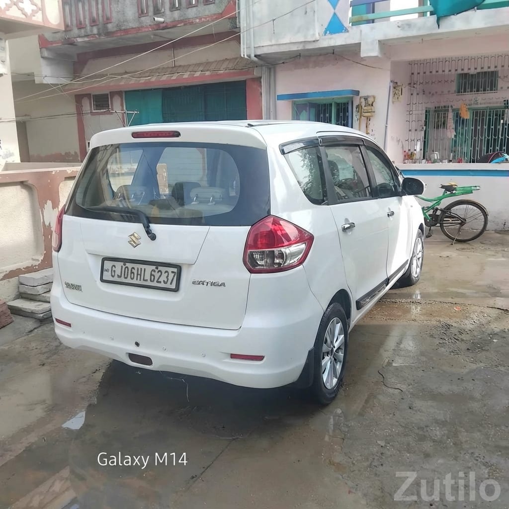 White Maruti Suzuki Ertiga MPV - કાર - નડિયાદ - Image 2