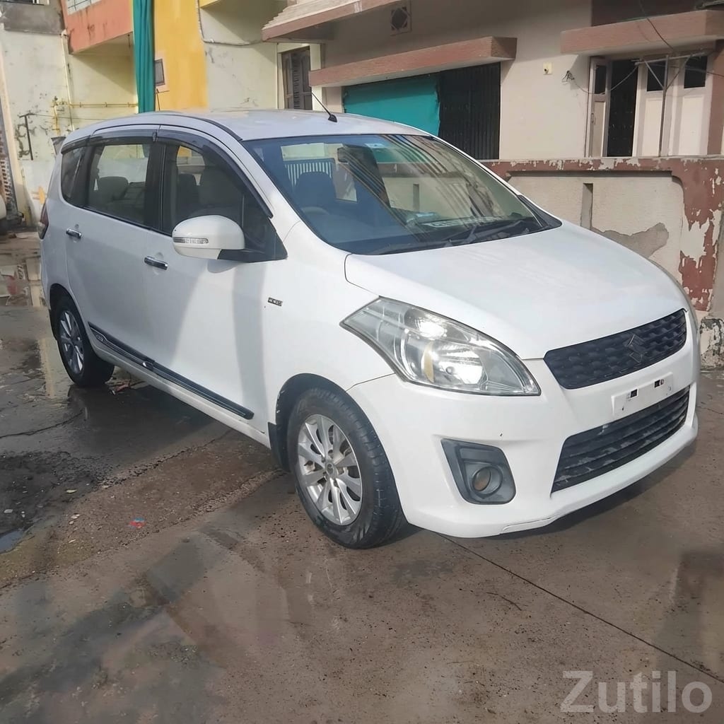 White Maruti Suzuki Ertiga MPV - કાર - નડિયાદ - Image 4