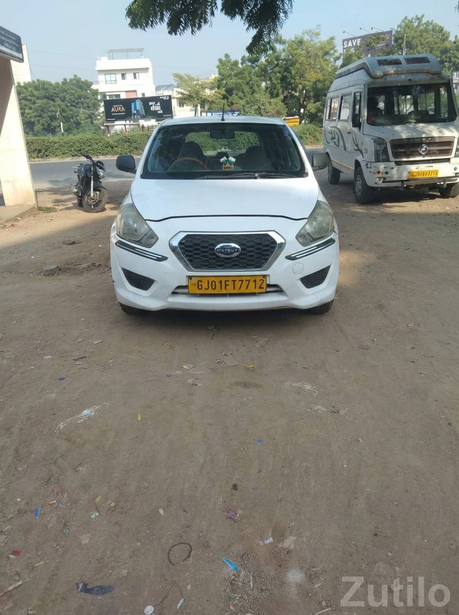 Datsun Go CNG White Hatchback Car - Cars - Ahmedabad City - Image 3