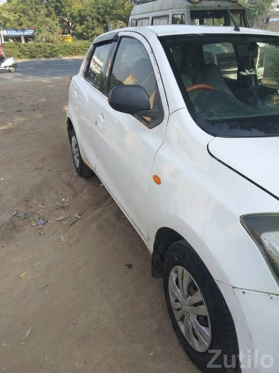 Datsun Go CNG White Hatchback Car - Cars - Ahmedabad City - Image 4