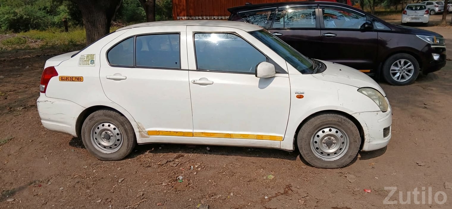 Maruti Swift Dzire 2016 White Sedan - કાર - અમદાવાદ શહેર - Image 2