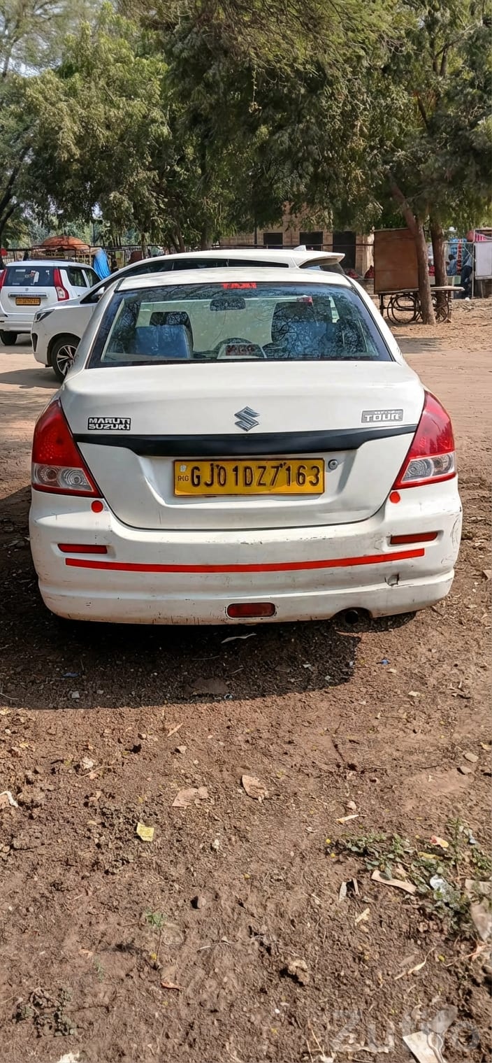 Maruti Swift Dzire 2016 White Sedan - કાર - અમદાવાદ શહેર - Image 3