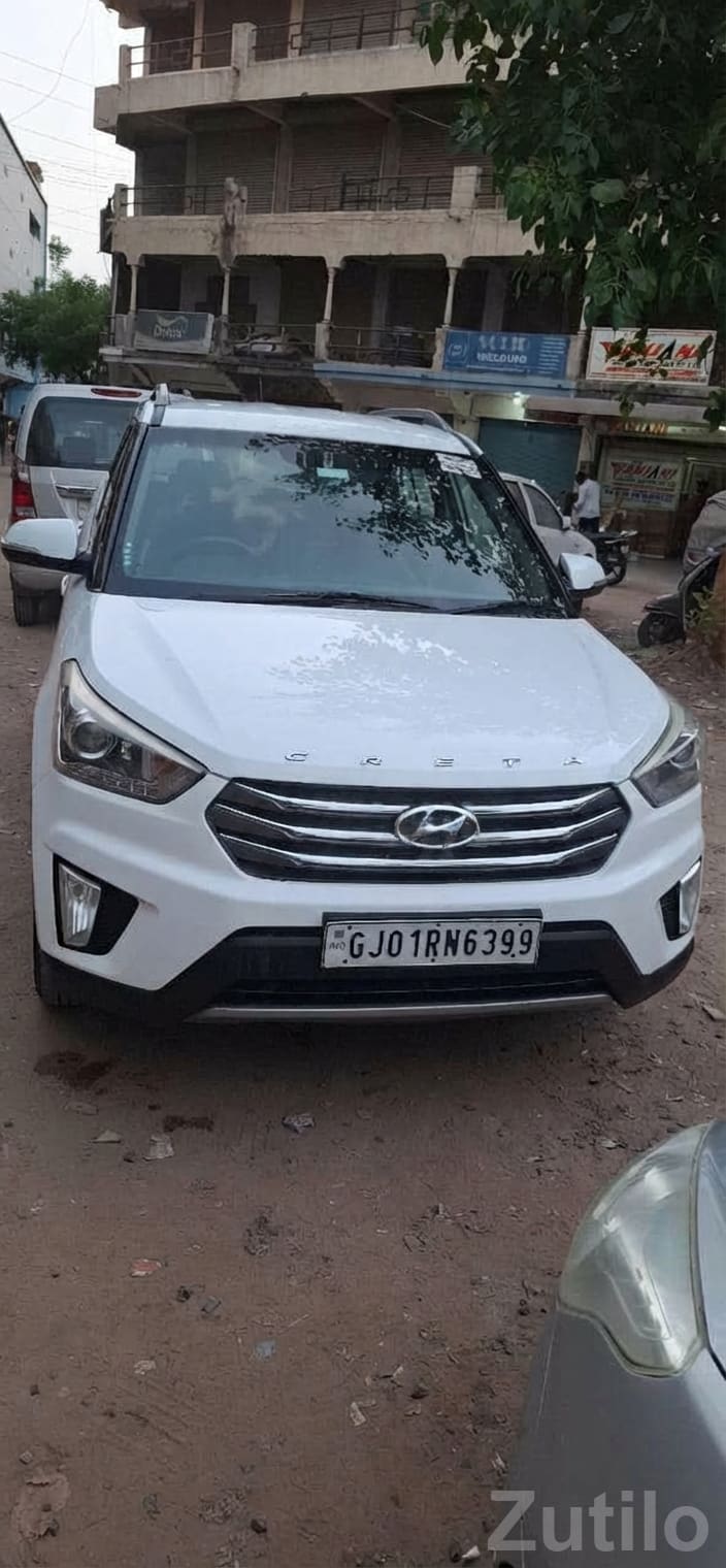 Hyundai Creta 2015 SX White SUV - કાર - અમદાવાદ શહેર - Image 2