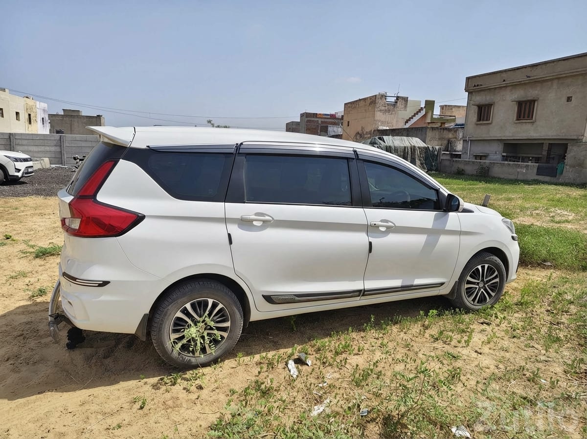 White Ertiga VXI CNG Family MPV - Cars - Daskroi - Image 2