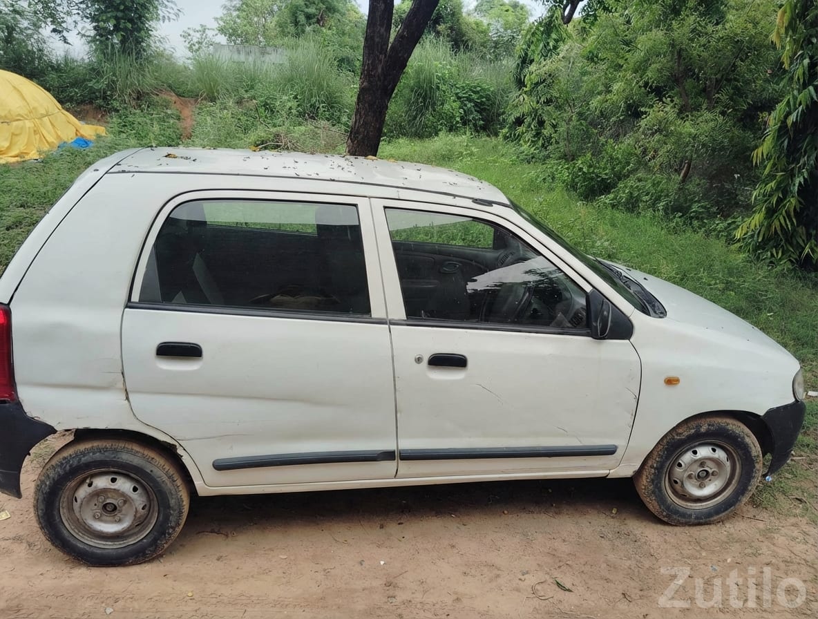 Used Maruti Alto White Hatchback Car - Cars - Palanpur - Image 2