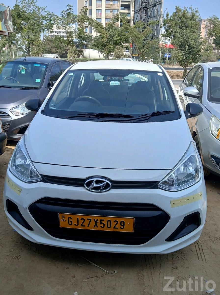 Hyundai Grand i10 White Taxi Variant Hyundai Grand i10 White Taxi Variant