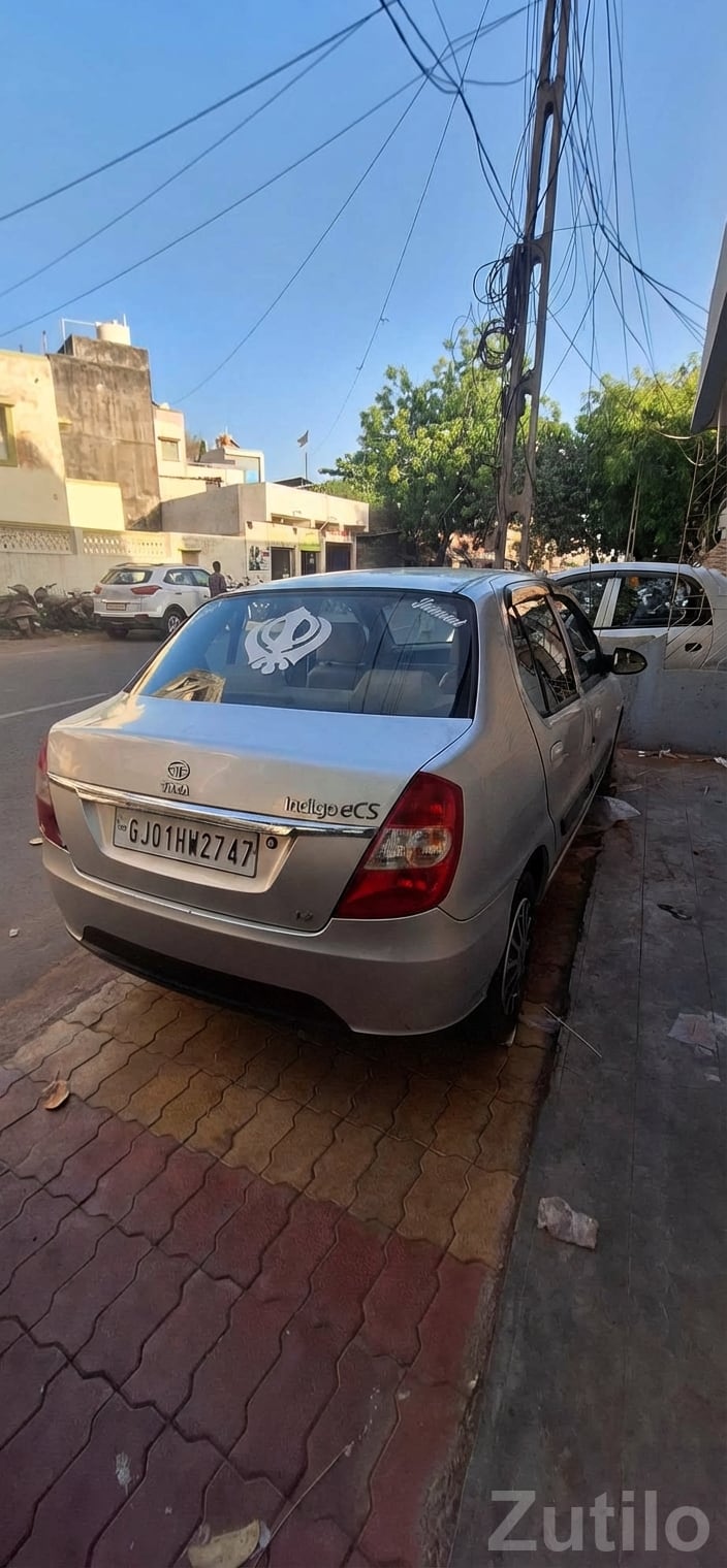 2018 Tata Indigo Silver Sedan Car - Cars - Jamjodhpur - Image 3