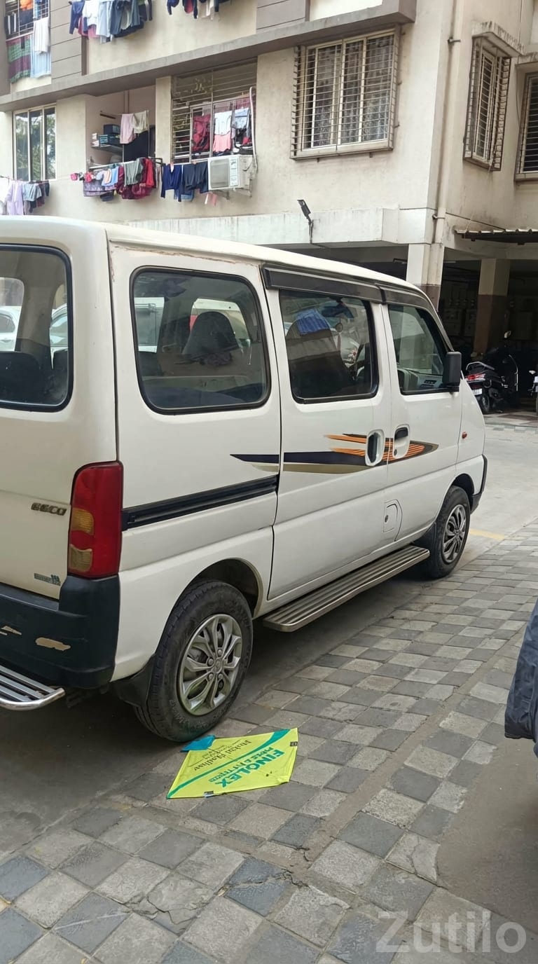 Maruti Suzuki Eeco White Family Van - Cars - Ahmedabad City - Image 3