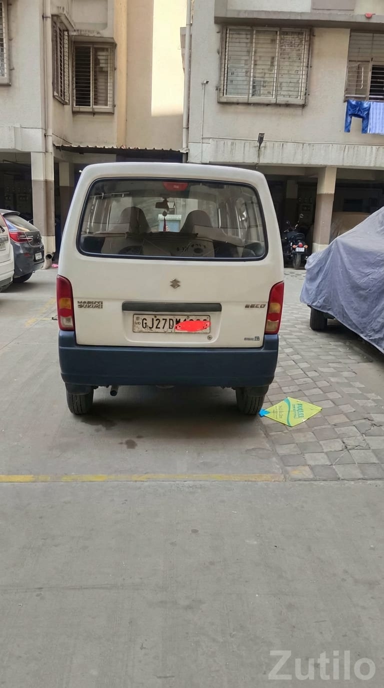 Maruti Suzuki Eeco White Family Van - Cars - Ahmedabad City - Image 4