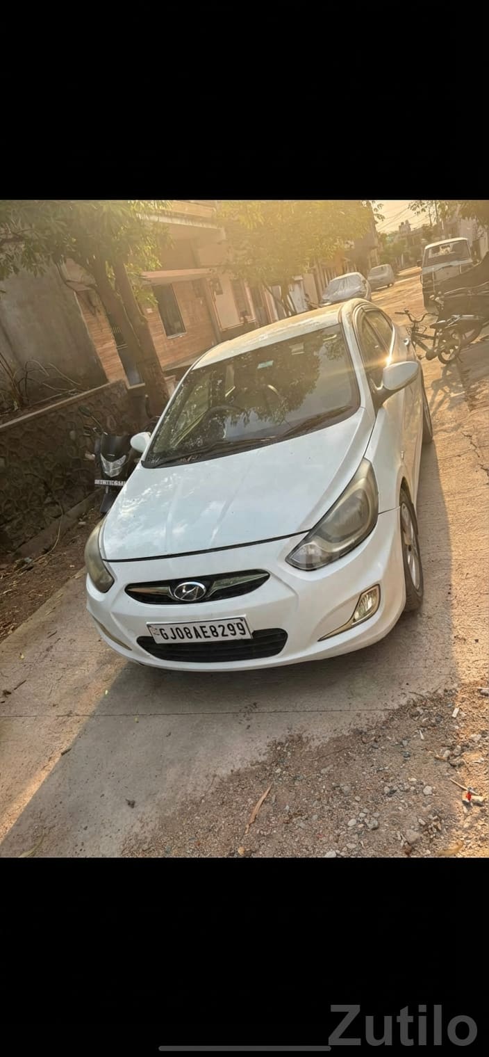 2012 Hyundai Verna Fluidic White Sedan - Cars - Palanpur - Image 1
