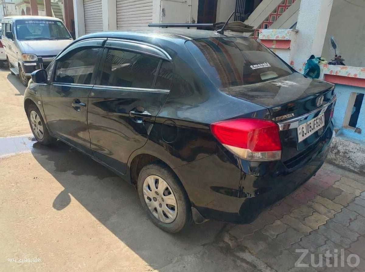 Honda Amaze Petrol CNG Black Sedan