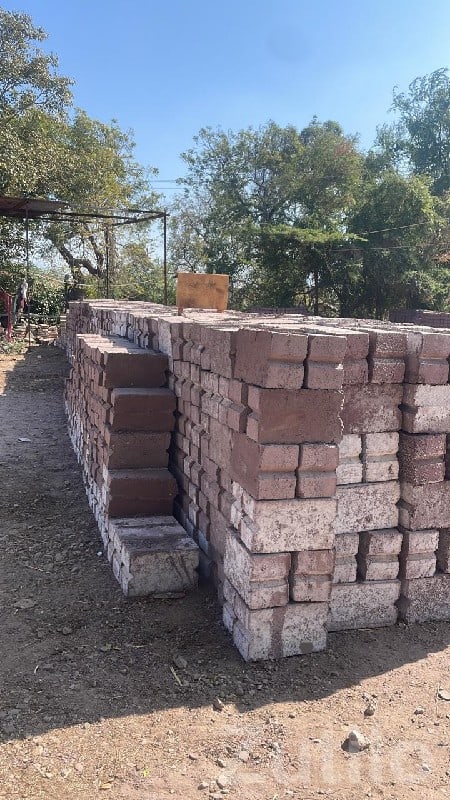 High Quality Cement Bricks for Plots - Land & Plots - Talala - Image 2
