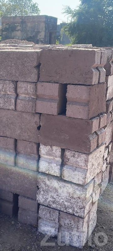 High Quality Cement Bricks for Plots - Land & Plots - Talala - Image 3