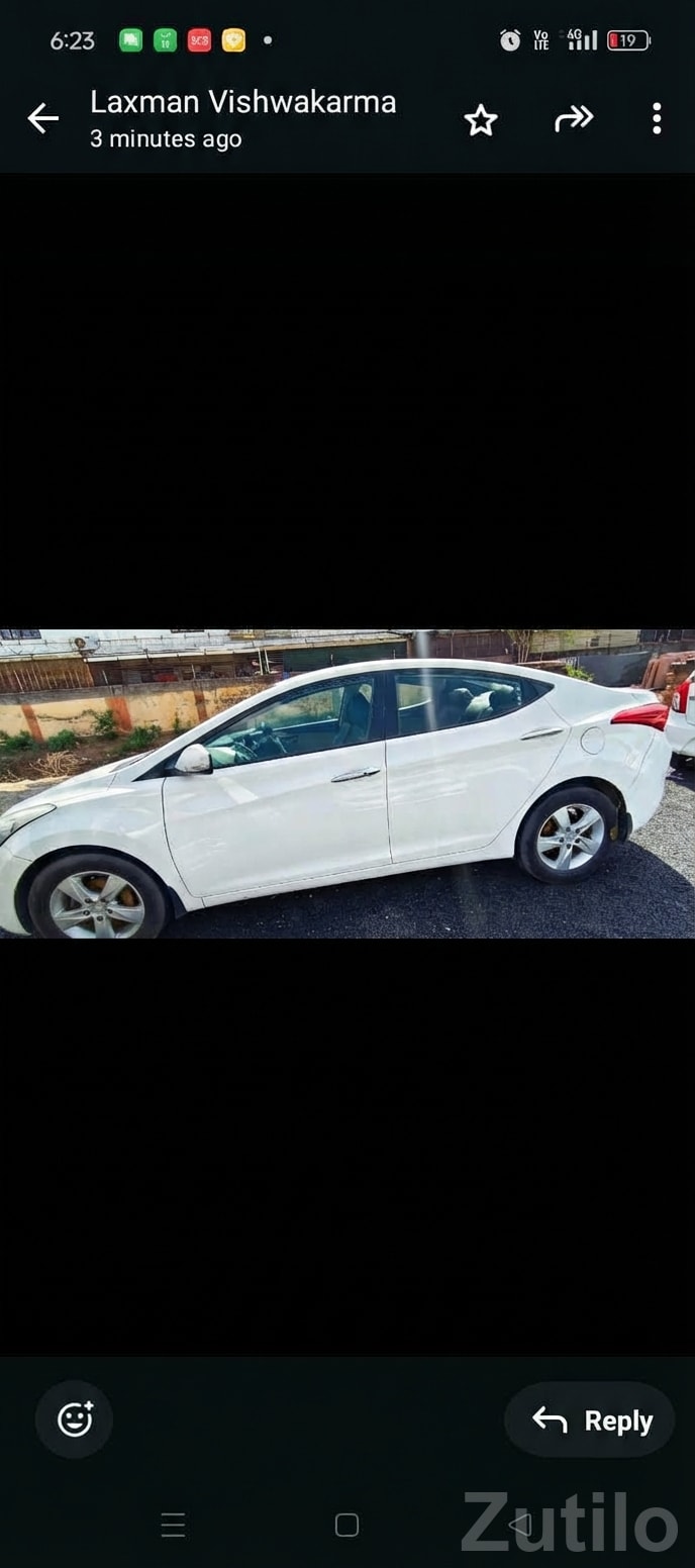 Hyundai Elantra Automatic with Leather Seats - કાર - દસ્ક્રોઇ - Image 4