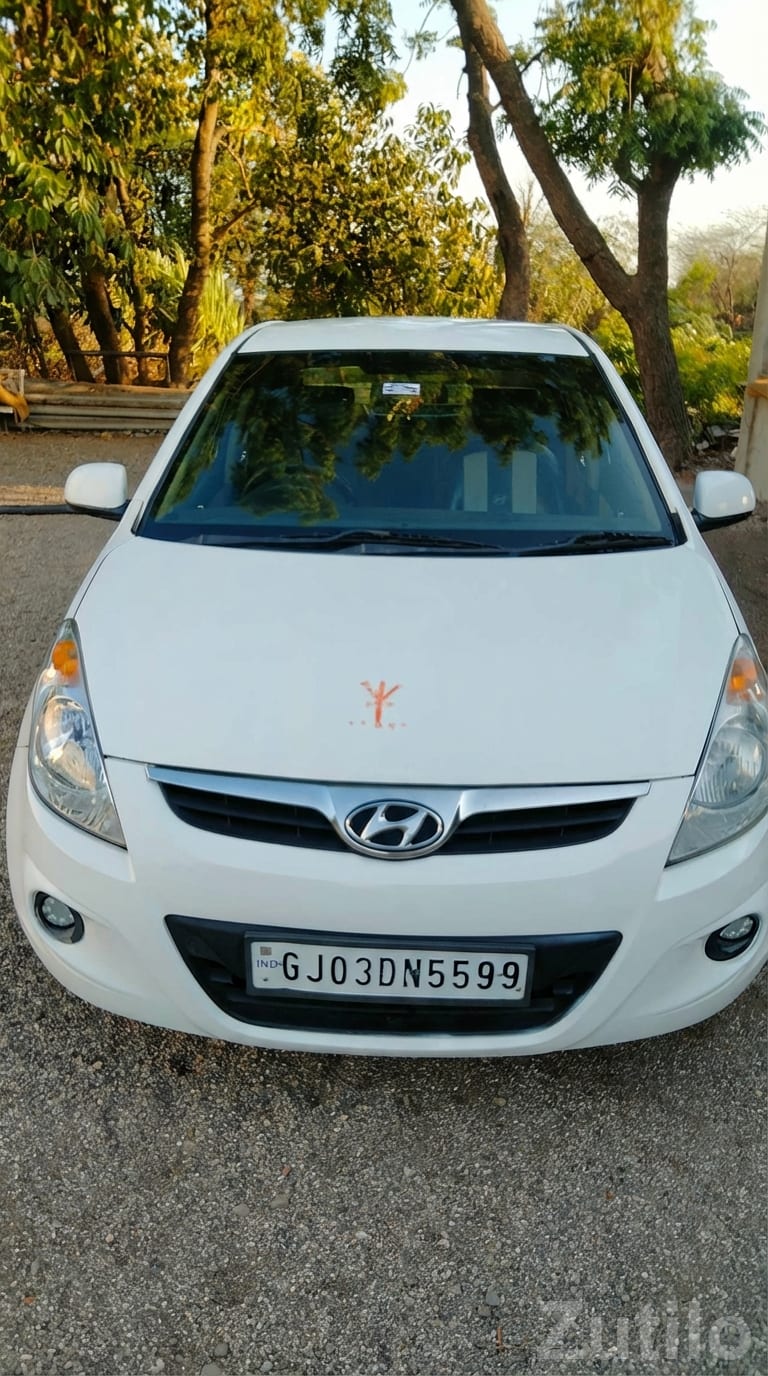 Hyundai i20 Magna Petrol CNG Hybrid White - Cars - Jamjodhpur - Image 2
