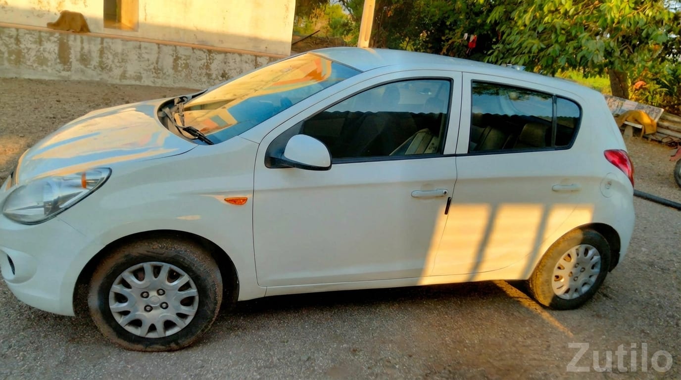 Hyundai i20 Magna Petrol CNG Hybrid White - Cars - Jamjodhpur - Image 4