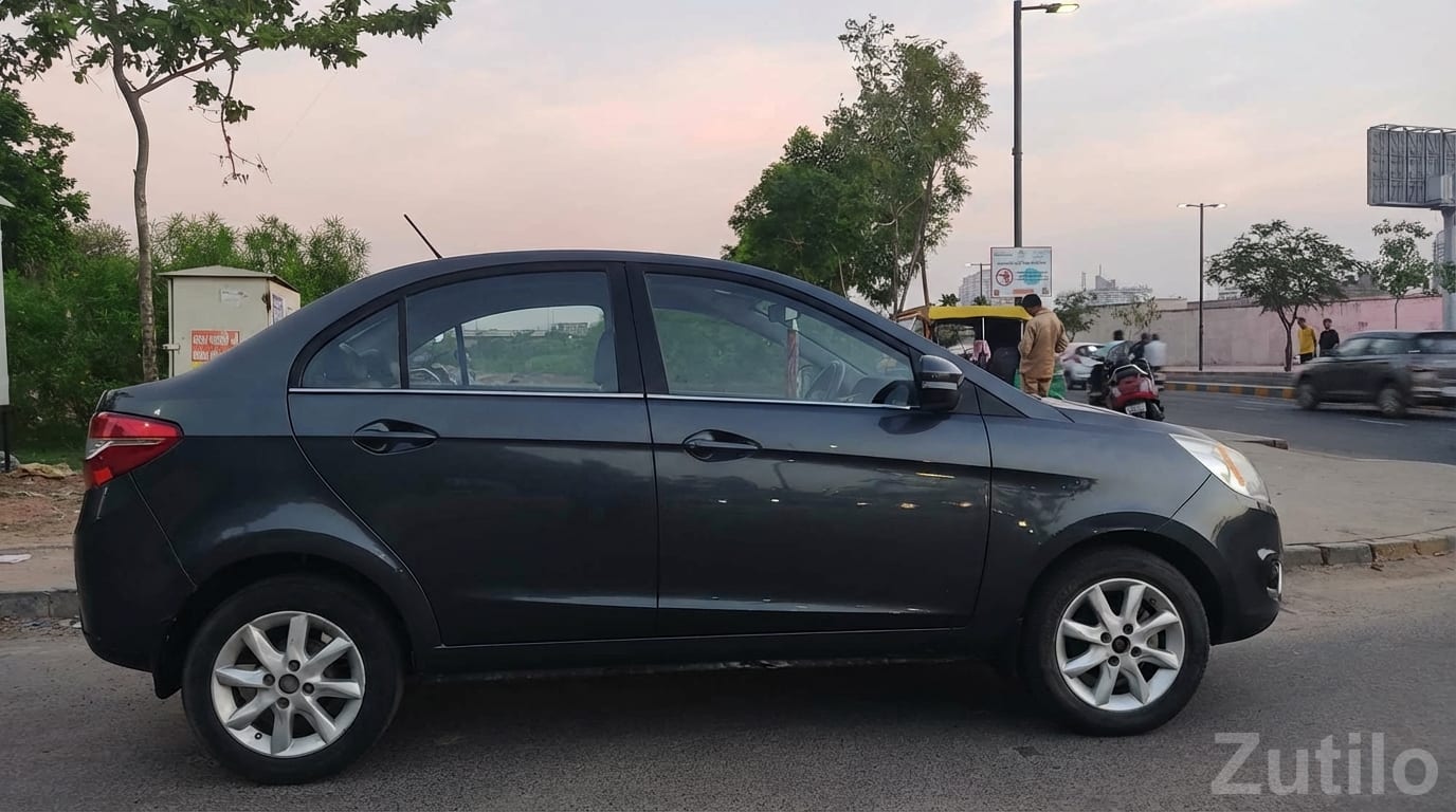 Tata Zest Grey Sedan in Good Condition - કાર - અમદાવાદ શહેર - Image 4