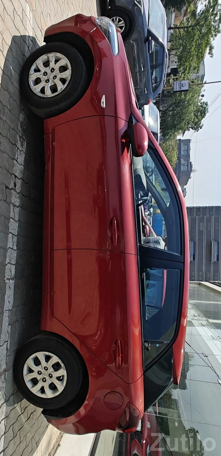 Red Hyundai i20 Sporty Hatchback - કાર - અમદાવાદ શહેર - Image 4