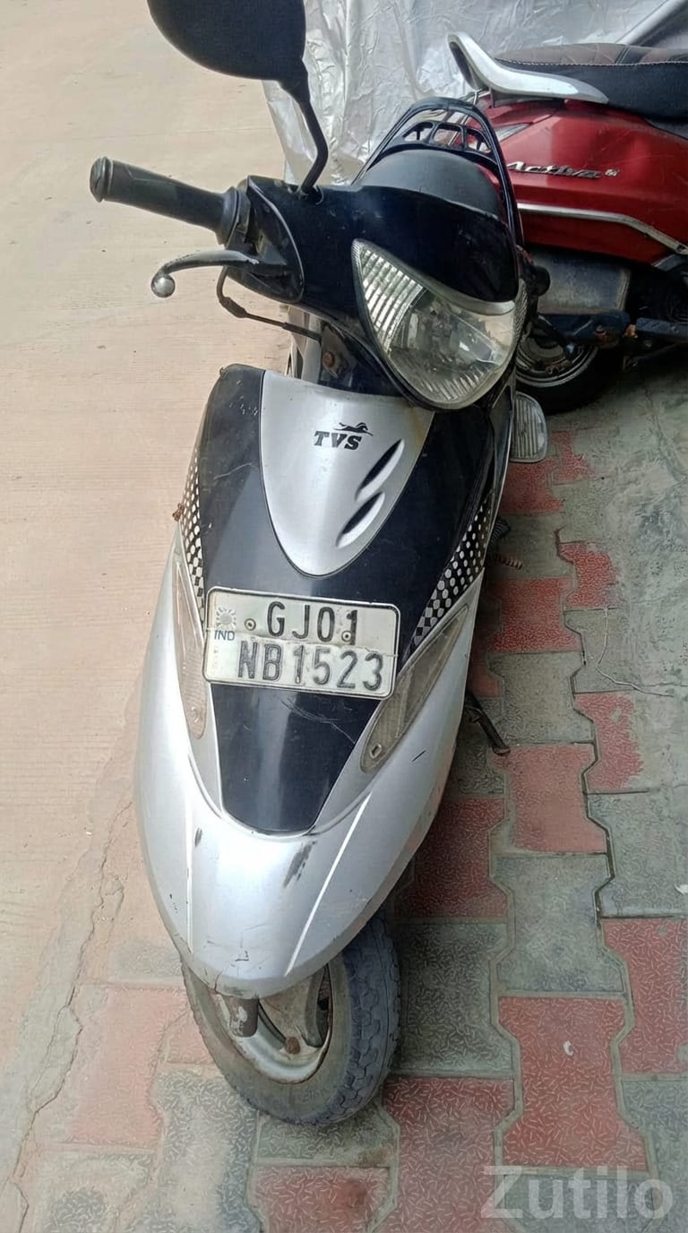 TVS Scooty Pep Silver Black Scooter - બાઇક્સ - અમદાવાદ શહેર - Image 3