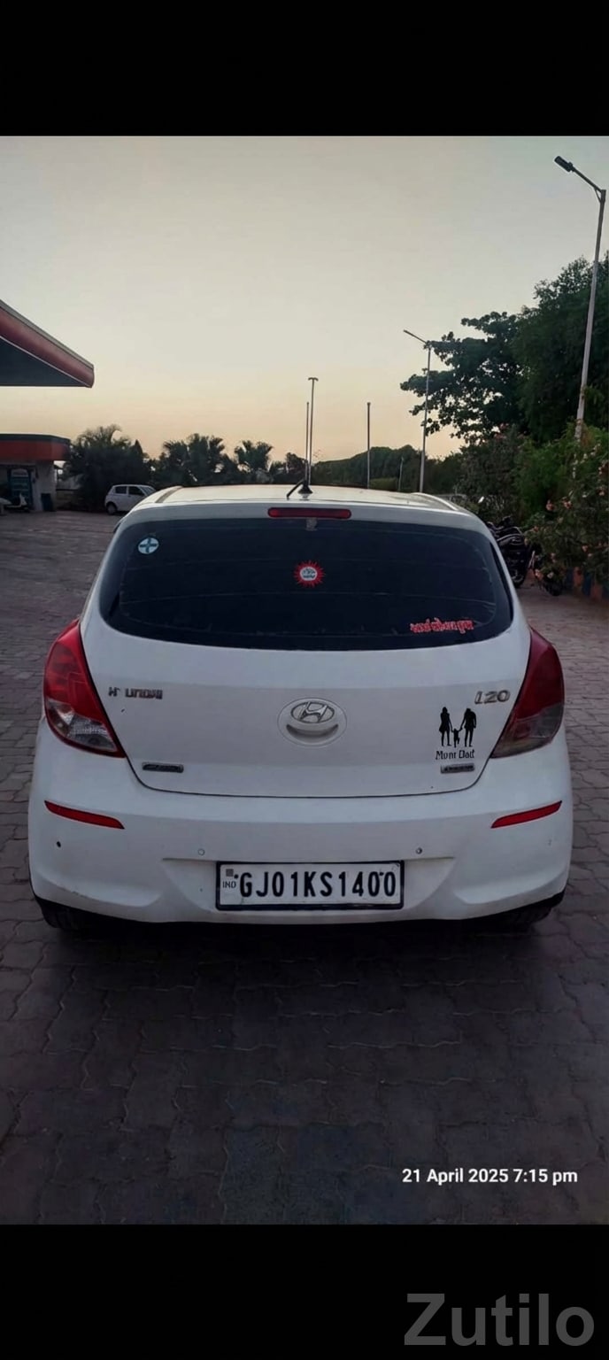 Hyundai i20 White Hatchback for Sale Hyundai i20 White Hatchback for Sale