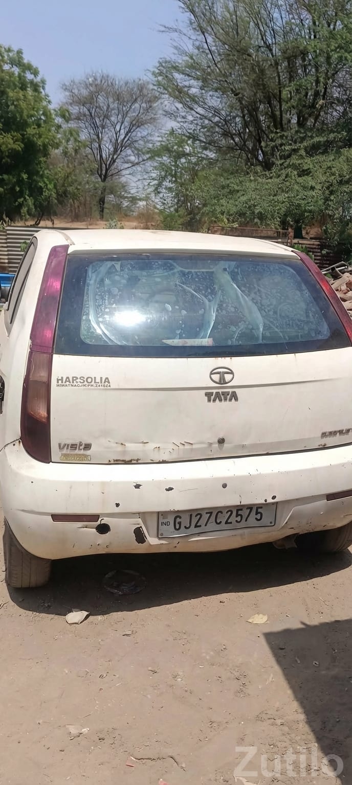 2012 White Hatchback – Ideal Project Car - કાર - અમદાવાદ શહેર - Image 2