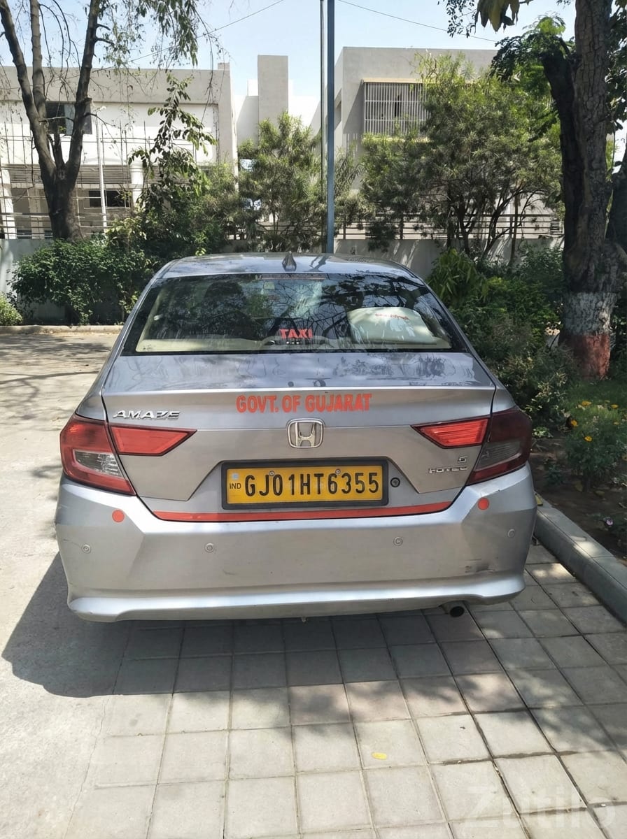 2019 Honda Amaze Silver Sedan - Taxi Ready 2019 Honda Amaze Silver Sedan - Taxi Ready