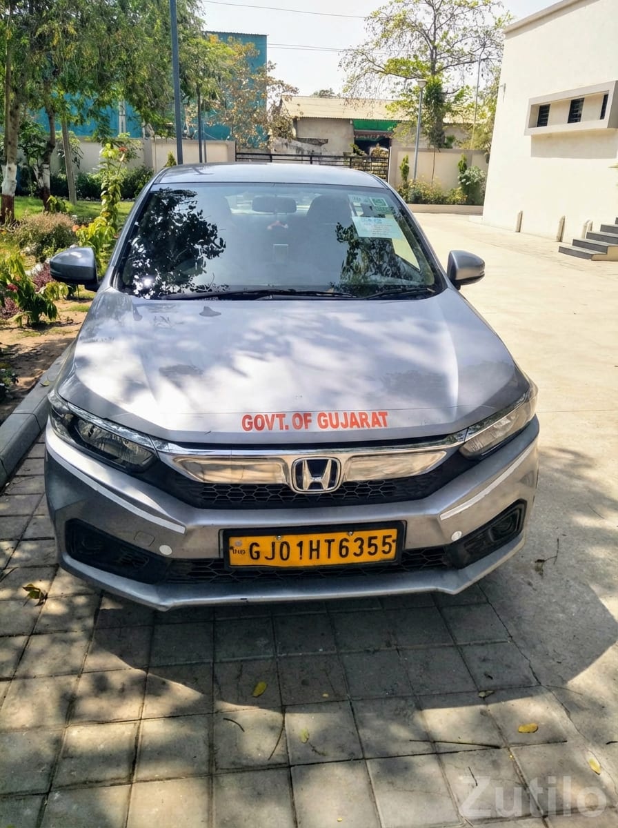 2019 Honda Amaze Silver Sedan - Taxi Ready - કાર - અમદાવાદ શહેર - Image 2