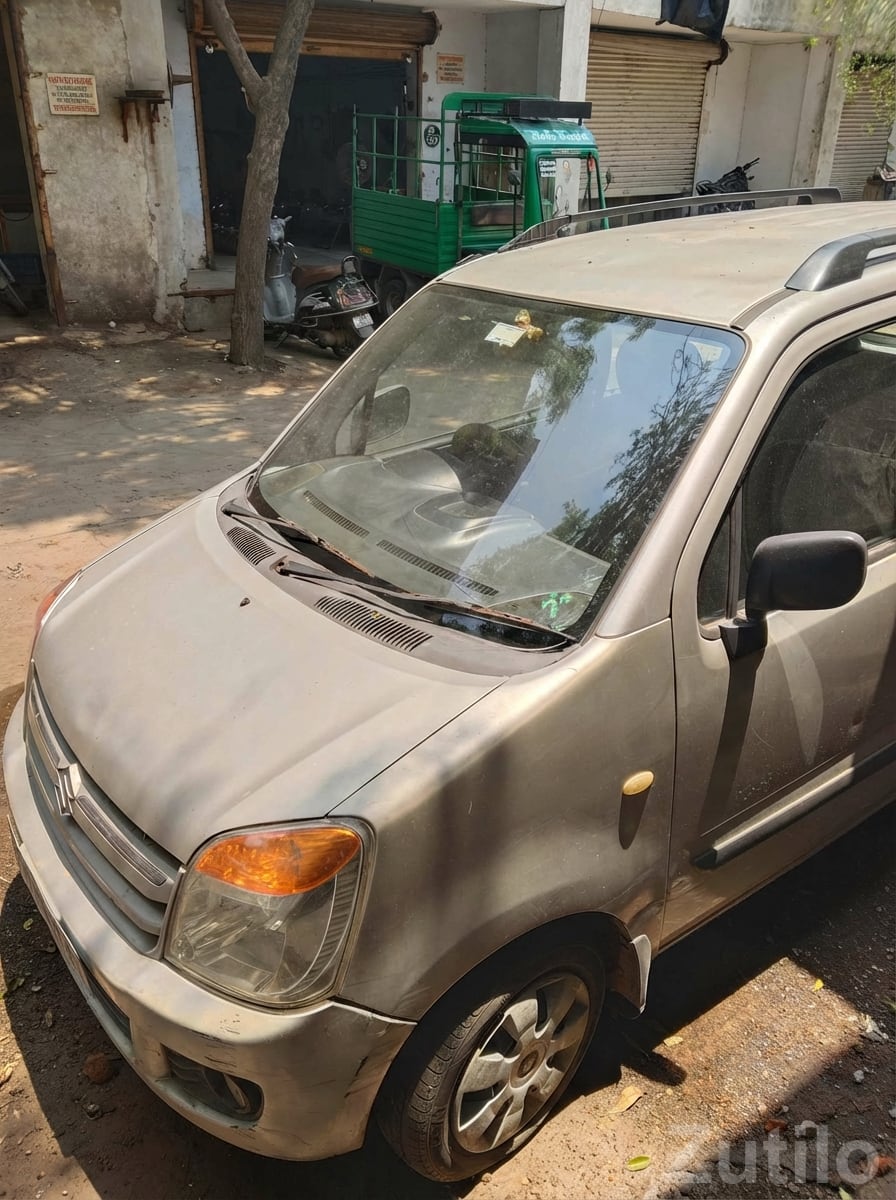 Used Maruti Wagon R Silver Hatchback - Cars - Ahmedabad City - Image 3