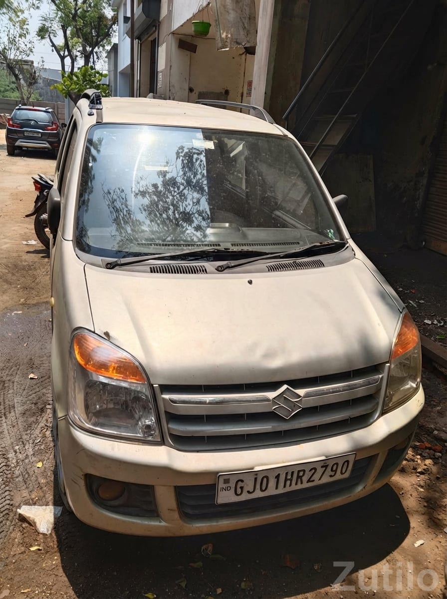 Used Maruti Wagon R Silver Hatchback - Cars - Ahmedabad City - Image 4