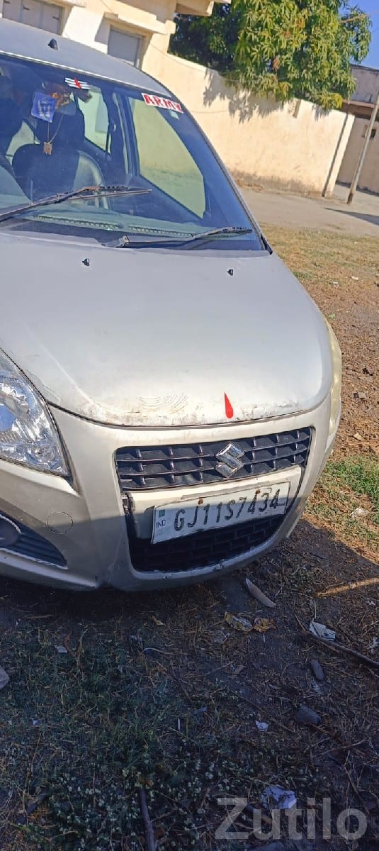Maruti Suzuki Ritz Silver Hatchback - કાર - કેશોદ - Image 2