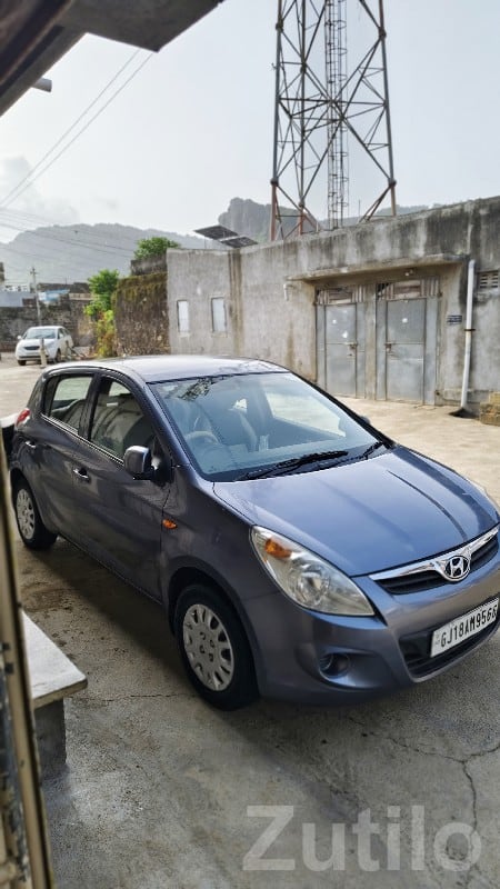 Hyundai i20 Magna Grey Hatchback - કાર - ધોરાજી - Image 3
