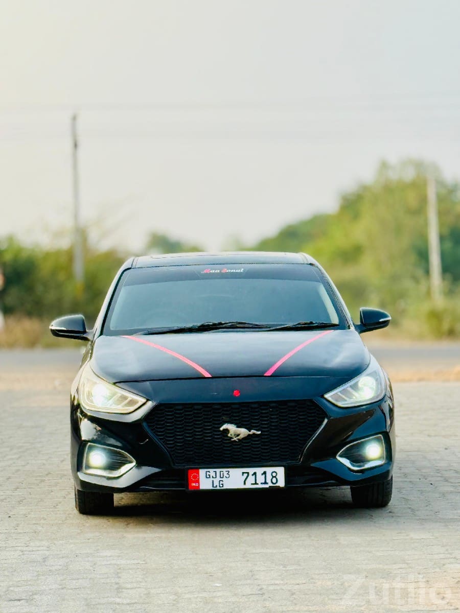 Hyundai Verna Black Top Diesel Sedan - કાર - કેશોદ - Image 4
