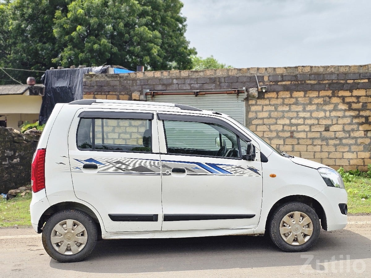 Maruti Suzuki WagonR White Family Car - Cars - Mendarda - Image 3
