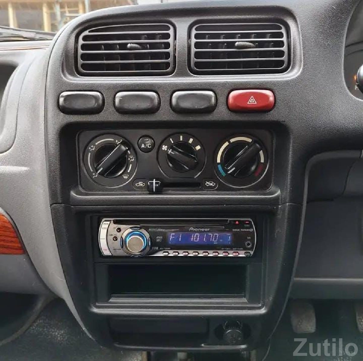 Maruti Suzuki Alto LXI – Reliable Family Car - Cars - Bhanvad - Image 3