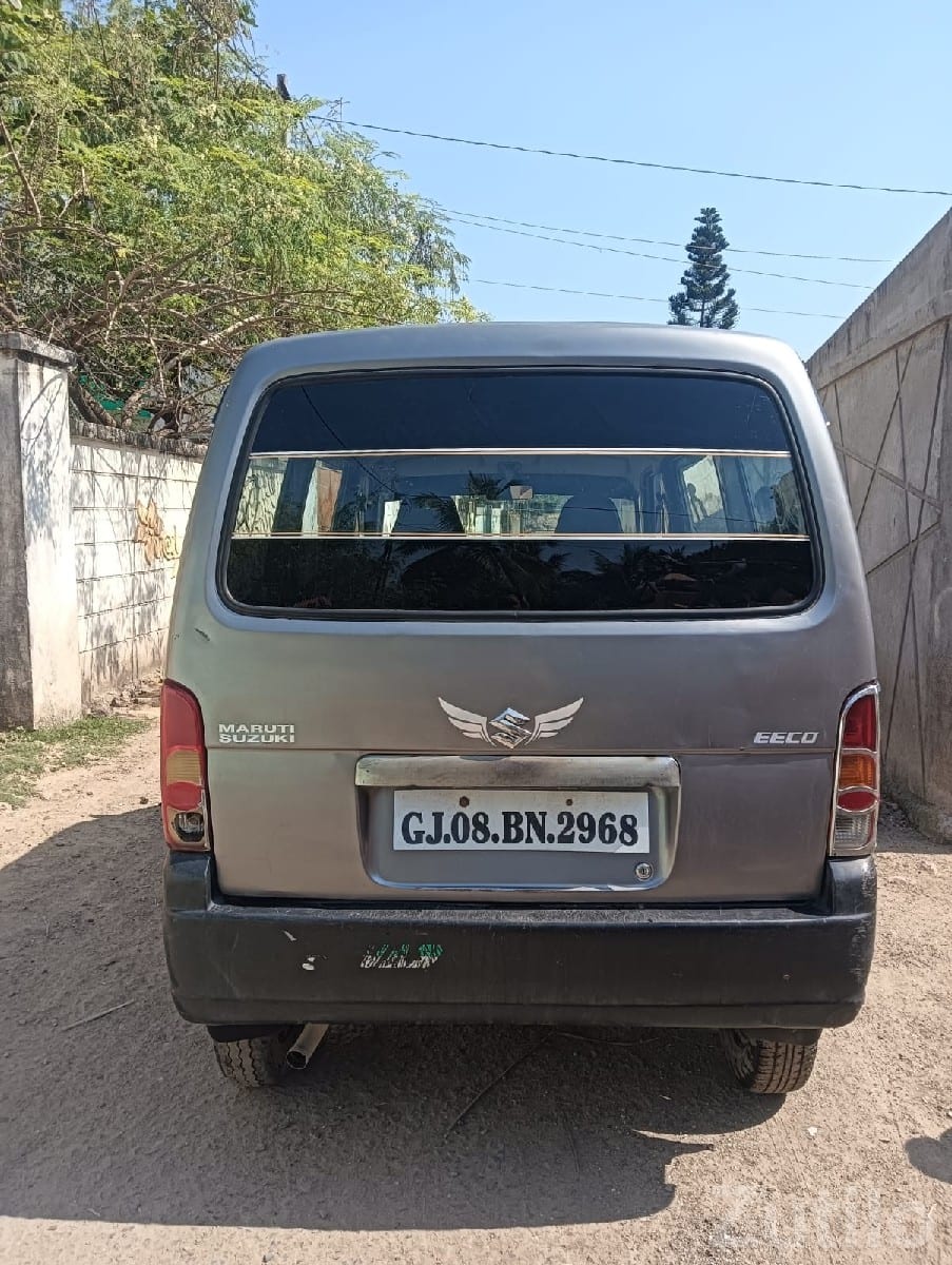 Maruti Suzuki Eeco Silver Family Van Maruti Suzuki Eeco Silver Family Van