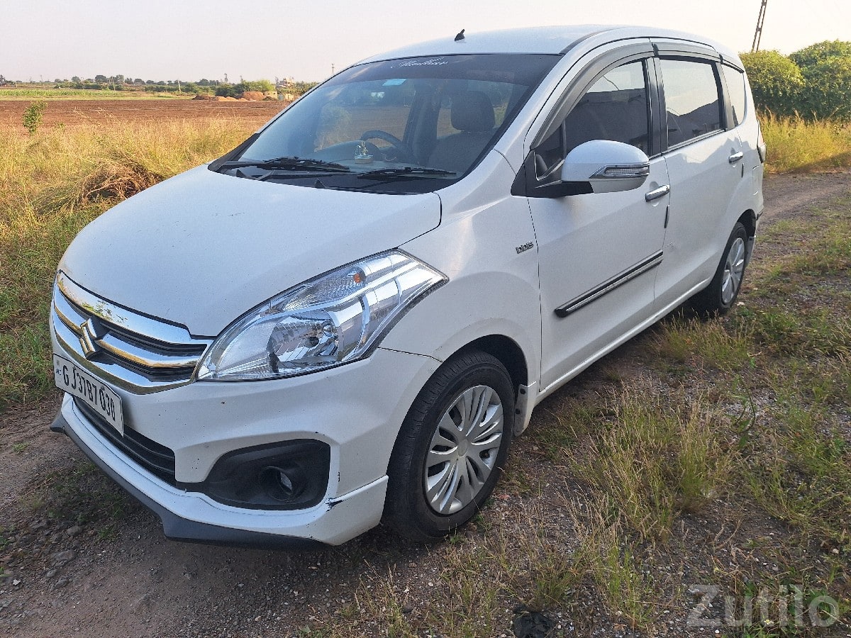 White Maruti Suzuki Ertiga Family Car - કાર - કલ્યાણપુર - Image 3