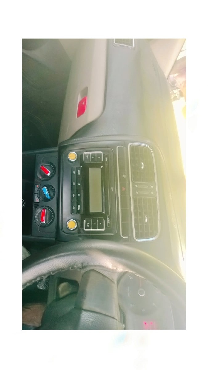 Volkswagen Polo – Clean Interior Hatchback - Cars - Bhanvad - Image 2