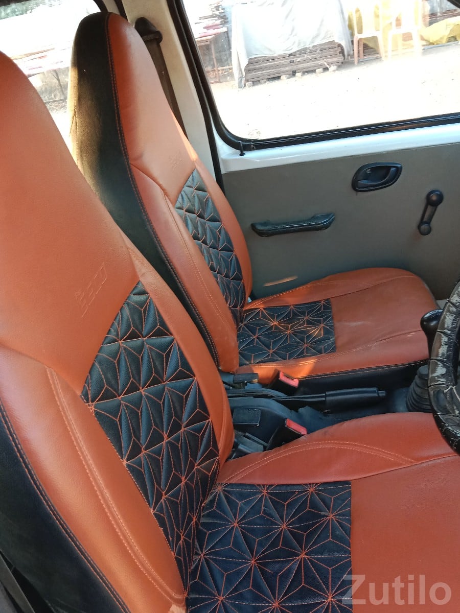 Maruti Eeco with Premium Seat Covers Maruti Eeco with Premium Seat Covers