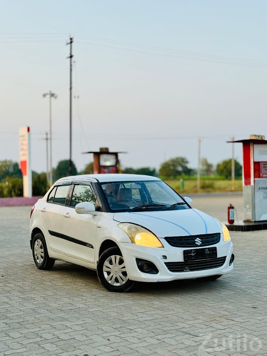 White Maruti Swift Dzire Sedan Car - કાર - કેશોદ - Image 3