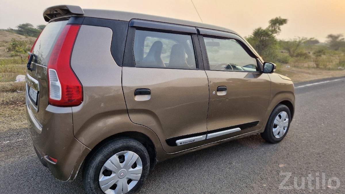 Maruti WagonR Brown Family Car Loan Help Maruti WagonR Brown Family Car Loan Help