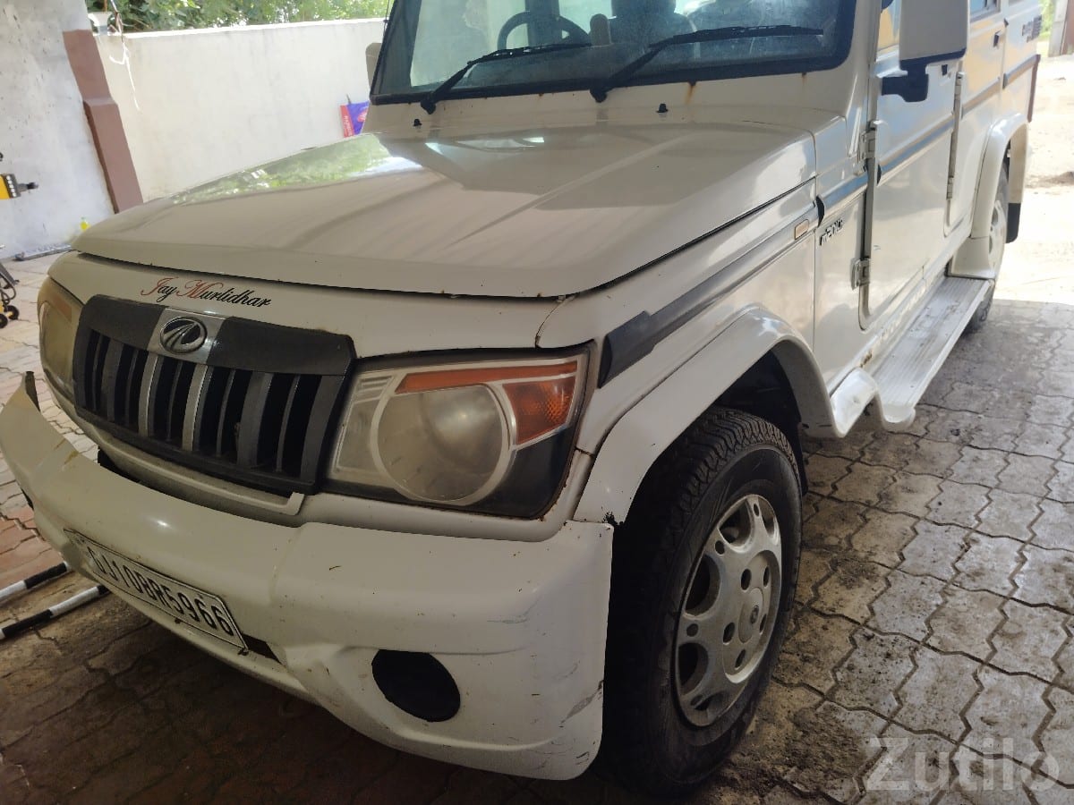 Mahindra Bolero 7 Seater White SUV Mahindra Bolero 7 Seater White SUV